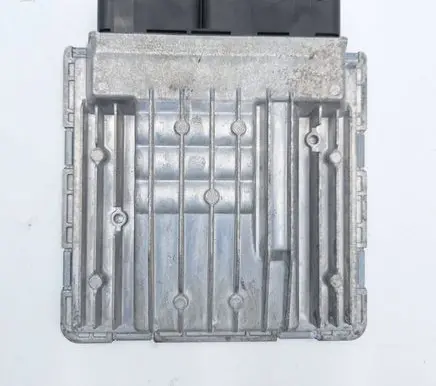 BMW X3 E83 Engine control unit/module 7576670 70720018 5WK90215