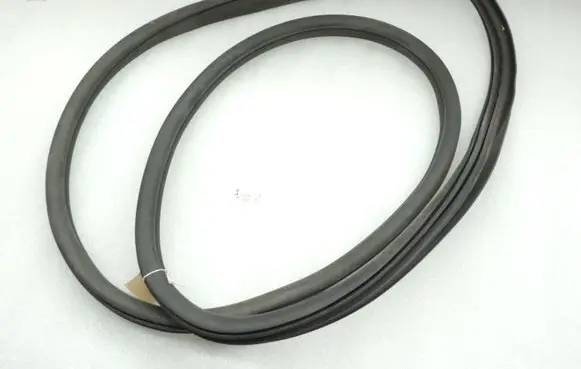 Mercedes-Benz C W205 Front door rubber seal A2056970151