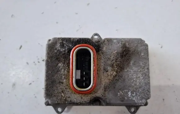 Mercedes-Benz E W211 Headlight ballast module Xenon A0028202426