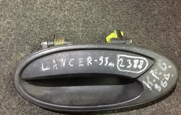 Mitsubishi Lancer Front door exterior handle mb819557