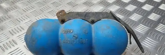 Audi A6 S6 C5 4B Vacuum air tank 443131541