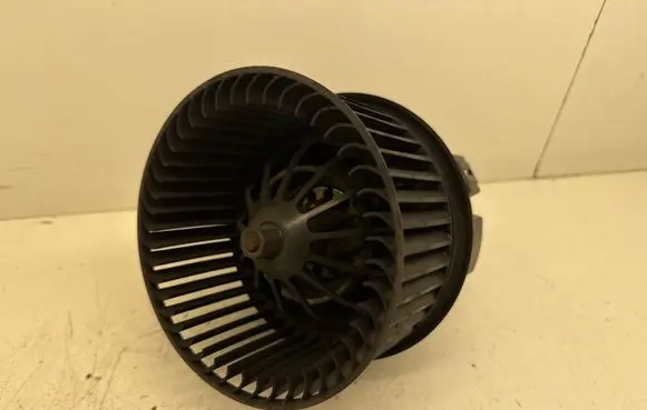 Ford Focus Heater fan/blower 3M5H18456EC
