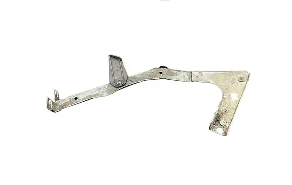 Audi A5 Sportback 8TA Fender mounting bracket 8T0821135C