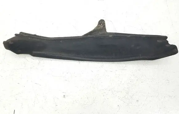 Subaru Legacy Fender foam support/seal 