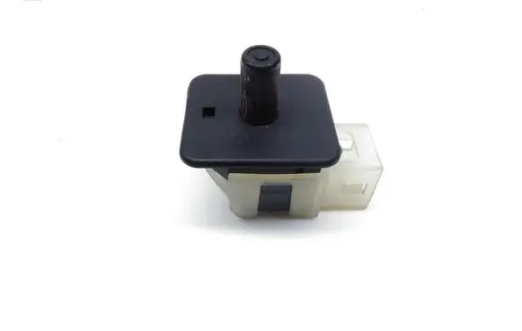 Mercedes-Benz S W220 Front door sensor 2028209410