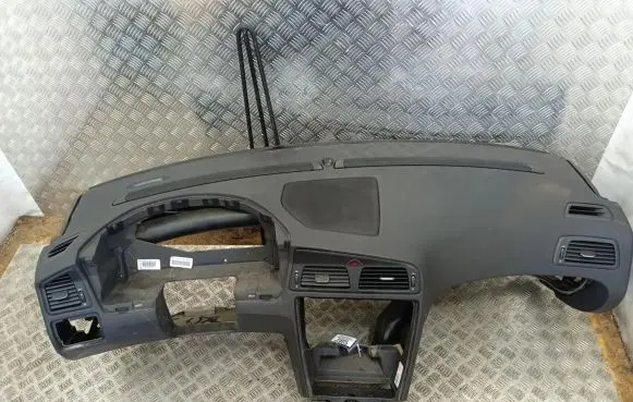 Volvo V70 Dashboard