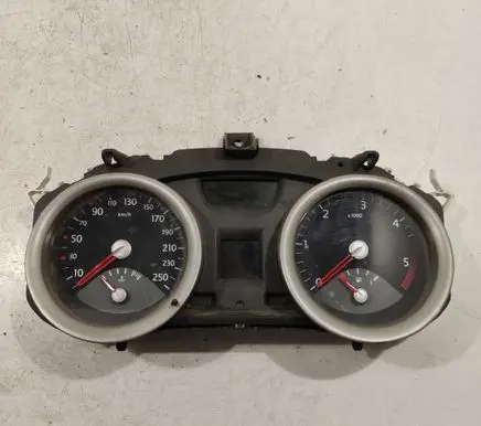Renault Megane II Speedometer (instrument cluster) 8200399700