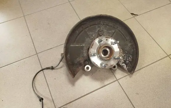 Opel Mokka Front wheel hub 