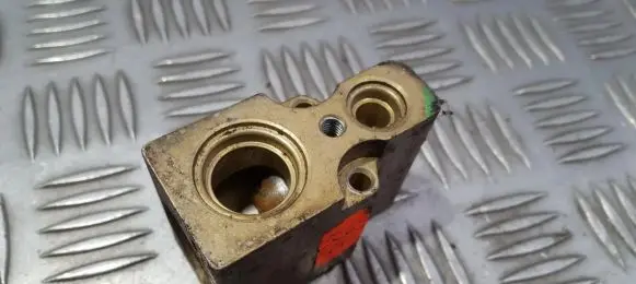Seat Leon (1M) Air conditioning (A/C) expansion valve 662975A