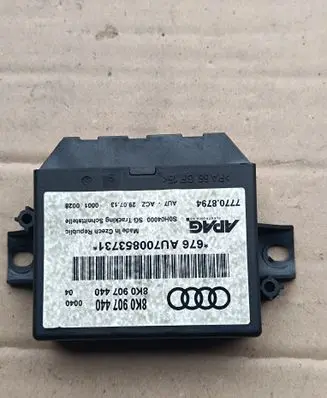 Audi Q7 4L Parking PDC control unit/module 8K0907440