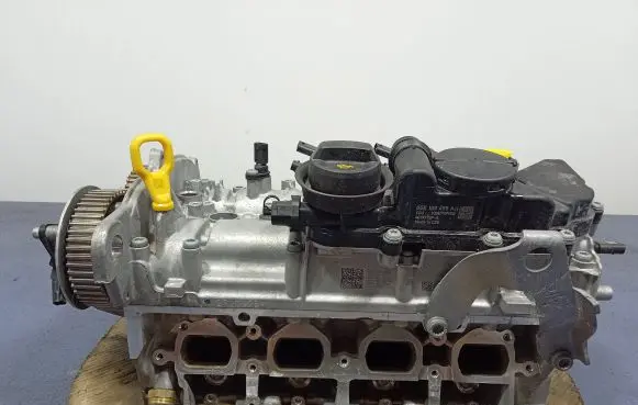 Nissan Atleon Engine head 05E103404C