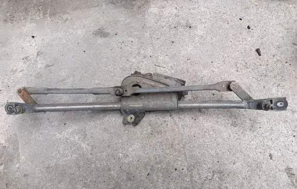 Audi A4 S4 B5 8D Front wiper linkage and motor 8d1955023A