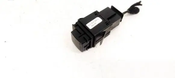 Passenger airbag on/off switch