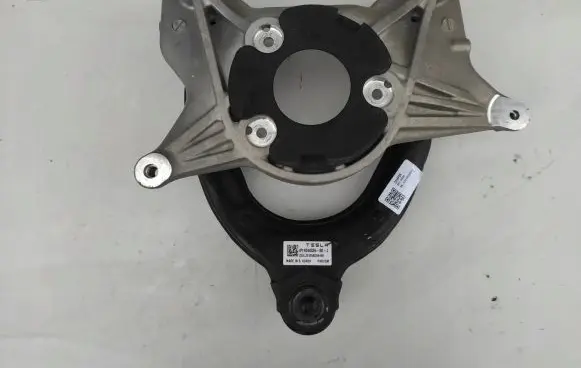 Tesla Model 3 Front upper strut mount 104432600J LJ21258D04446
