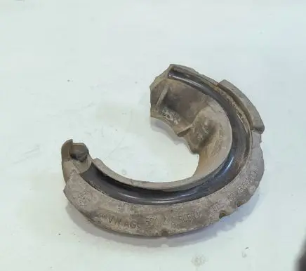 Volkswagen Golf VII Front coil spring rubber mount 5Q0412545