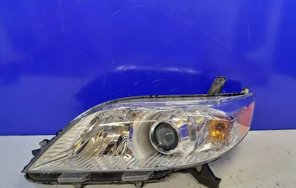 Toyota Sienna XL30 III Headlight/headlamp 811500803200 5500448