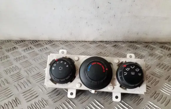Opel Movano B Climate control unit 275700007R 5L7741100