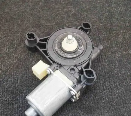 Audi A4 S4 B9 8W Front door window regulator motor 8W0959801