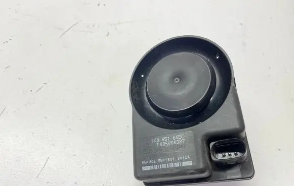 Audi Q7 4L Alarm system siren 1K0951605C