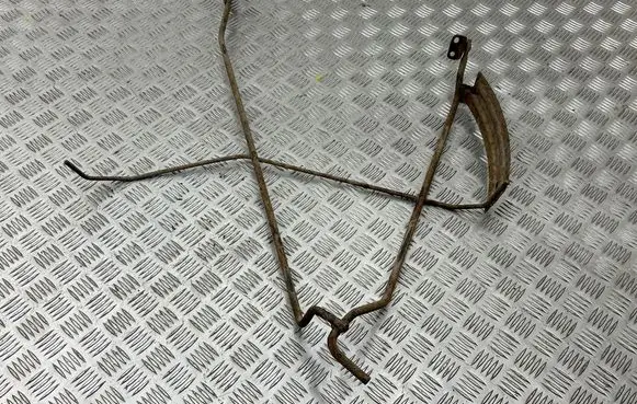 Citroen C-Crosser Spare wheel mounting bracket 