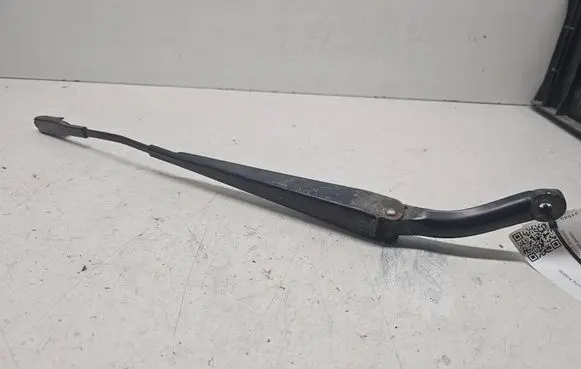 Volvo S60 Front wiper blade arm 30697573