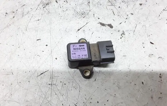Nissan X-Trail T30 Airbag deployment crash/impact sensor 479308H300