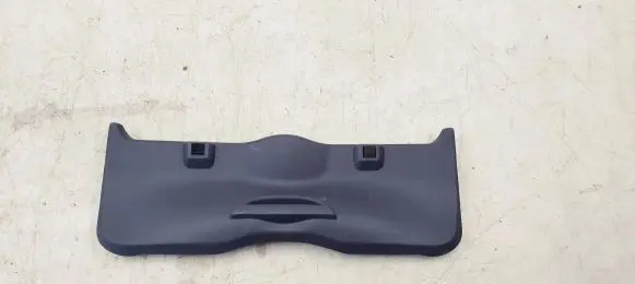 Tailgate trim