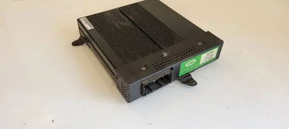 Land Rover Freelander Sound amplifier XQK100300 A4051HS6706 1389998