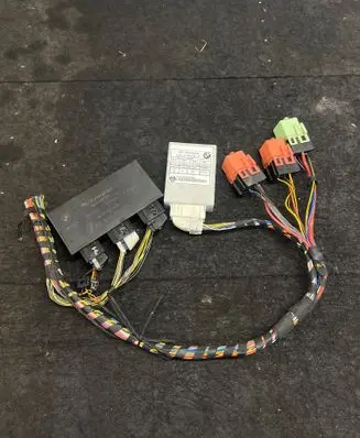 BMW 5 E60 E61 Air suspension control unit module (rear) 6784314 6978232