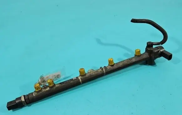 Mercedes-Benz Vaneo W414 Fuel main line pipe 0445214005 IMPRK1538744