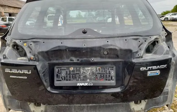 Subaru Outback Tailgate/trunk/boot lid