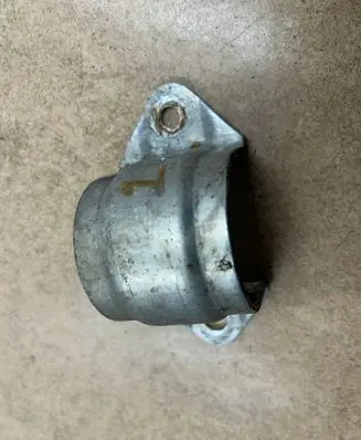 BMW 3 E46 Sway bar bush bracket, front 31351094552 1094552