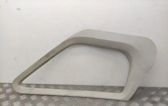 Peugeot Boxer Front door coupe window/glass frame 1308562070