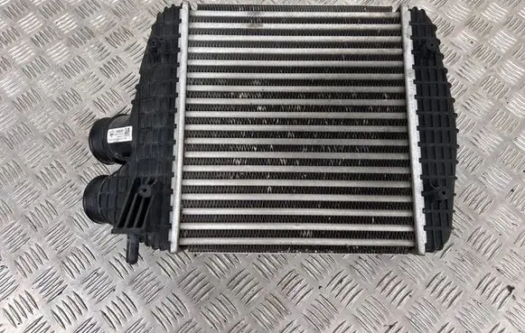 Maserati Quattroporte Optional radiator 670004975
