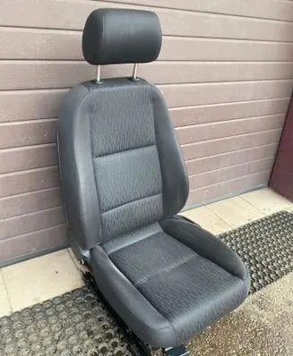 Audi A4 S4 B7 8E 8H Front driver seat 