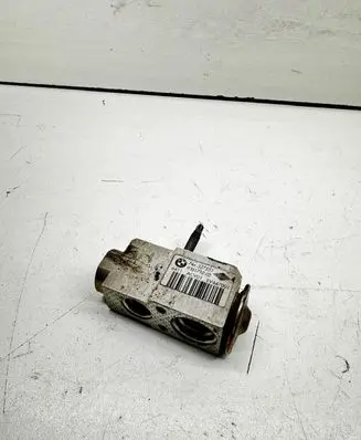 BMW 5 G30 G31 G38 Air conditioning (A/C) expansion valve 9361710 327551 EV447001