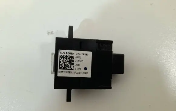 Alfa Romeo Giulia USB socket connector 01561291680