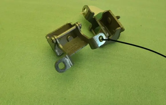 Volvo XC40 Tailgate/trunk/boot hinge 32338748