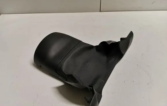 Steering wheel column trim