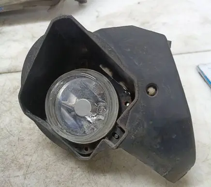 Citroen Xsara Picasso Front fog light 9639333477 E13021152