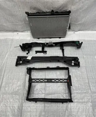 Fiat Panda III Radiator support slam panel 98615860