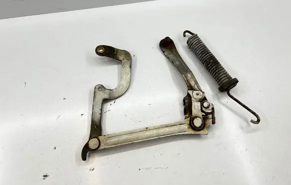 Mercedes-Benz W123 Engine bonnet/hood hinges