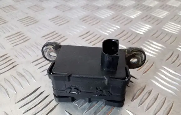 Mercedes-Benz R W251 ESP acceleration yaw rate sensor A0045423818