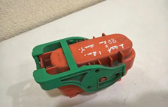 Nissan Leaf I (ZE0) Battery relay fuse 297C13NA0B