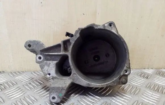 Volvo V40 Cross country Fuel filter bracket/mount holder AV6Q9180CA