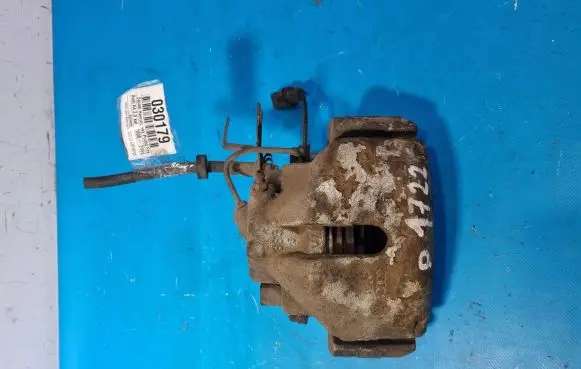 Audi A4 S4 B6 8E 8H Front brake caliper