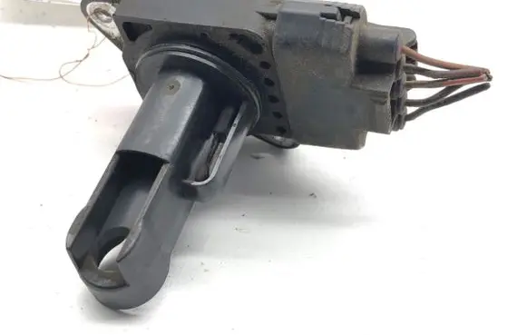 Toyota Land Cruiser (FJ75) Mass air flow meter 2220433010
