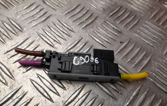 BMW X1 F48 F49 Seat control module 7310991