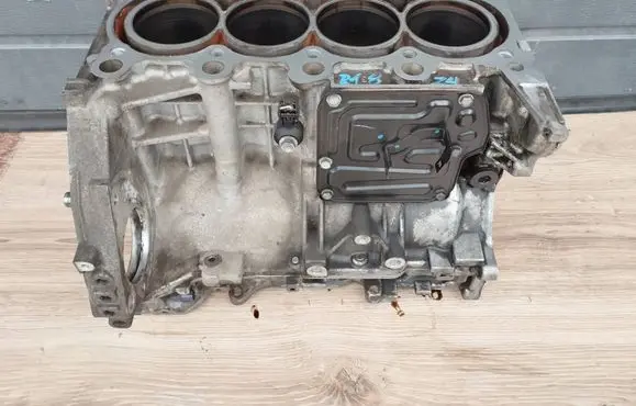 Honda Civic IX Engine block 1028620 R18Z4
