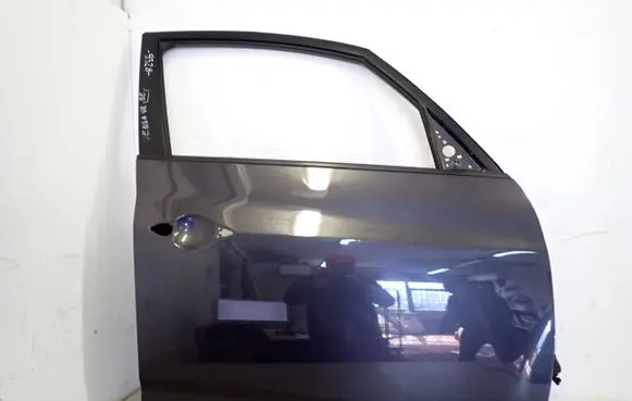 KIA Venga Rear door 